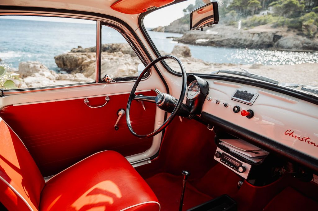 8301dc59-9ecd-4331-949e-30902241bdea